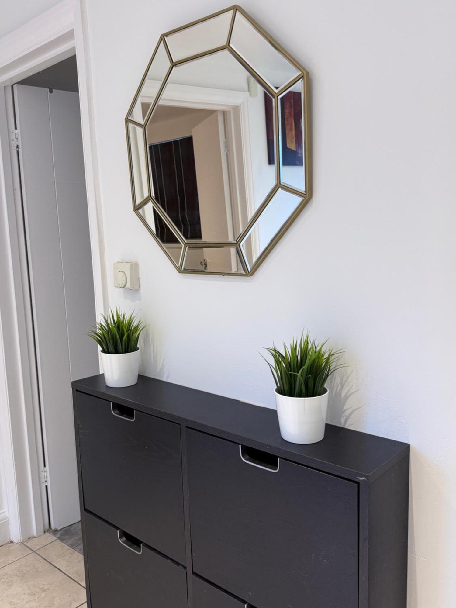 Cosy Guest Suite, West London Χάνσλοου Εξωτερικό φωτογραφία