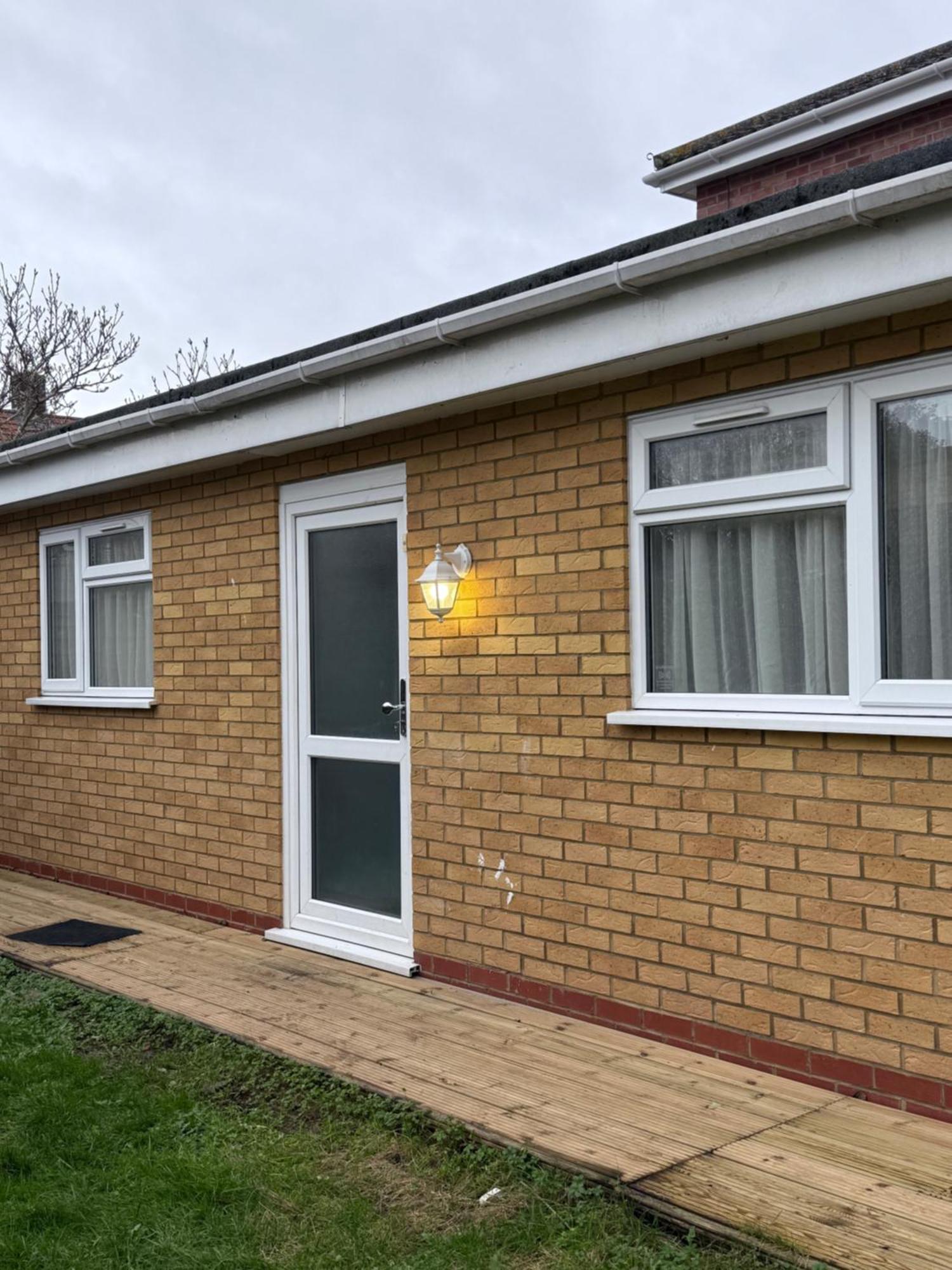Cosy Guest Suite, West London Χάνσλοου Εξωτερικό φωτογραφία